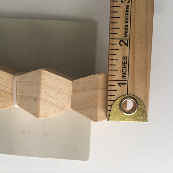 Nate + Jeremiah Wood Chews For Small Animal 4.5" x 1.5" Natural Wood - Picture 3 of 8